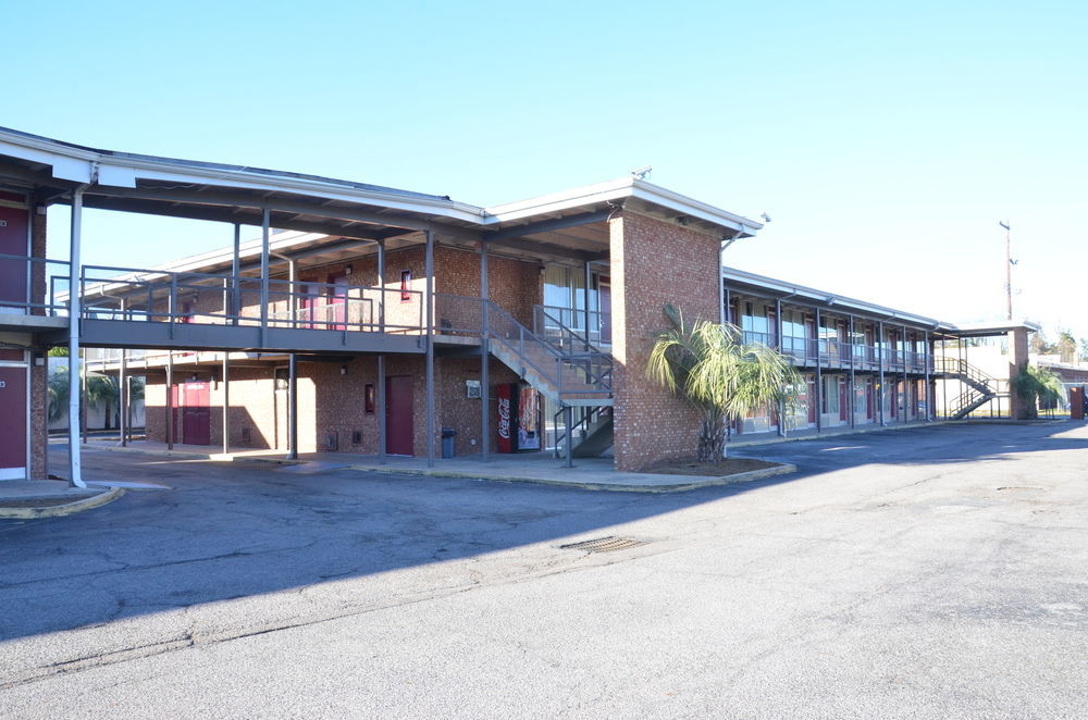 Americas Best Value Inn Augusta Historic Downtown Exterior foto
